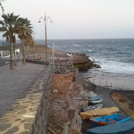 Апартаменты Playa De La Jaca